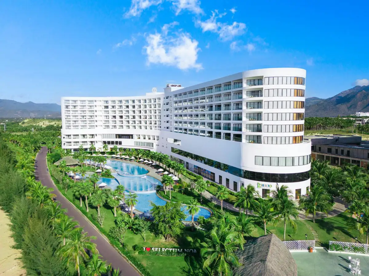 Фото отеля SELECTUM NOA RESORT CAM RANH