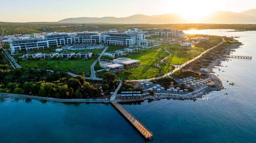 Фото отеля ANDA BARUT COLLECTION, 1