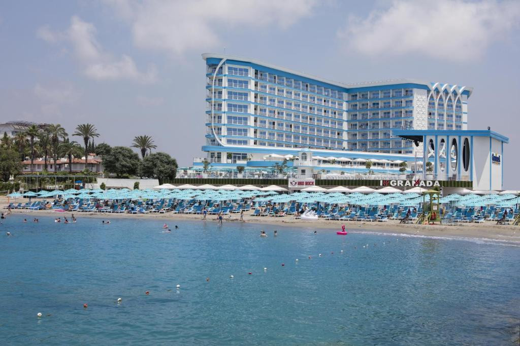 Фото отеля GRANADA LUXURY BEACH HOTEL