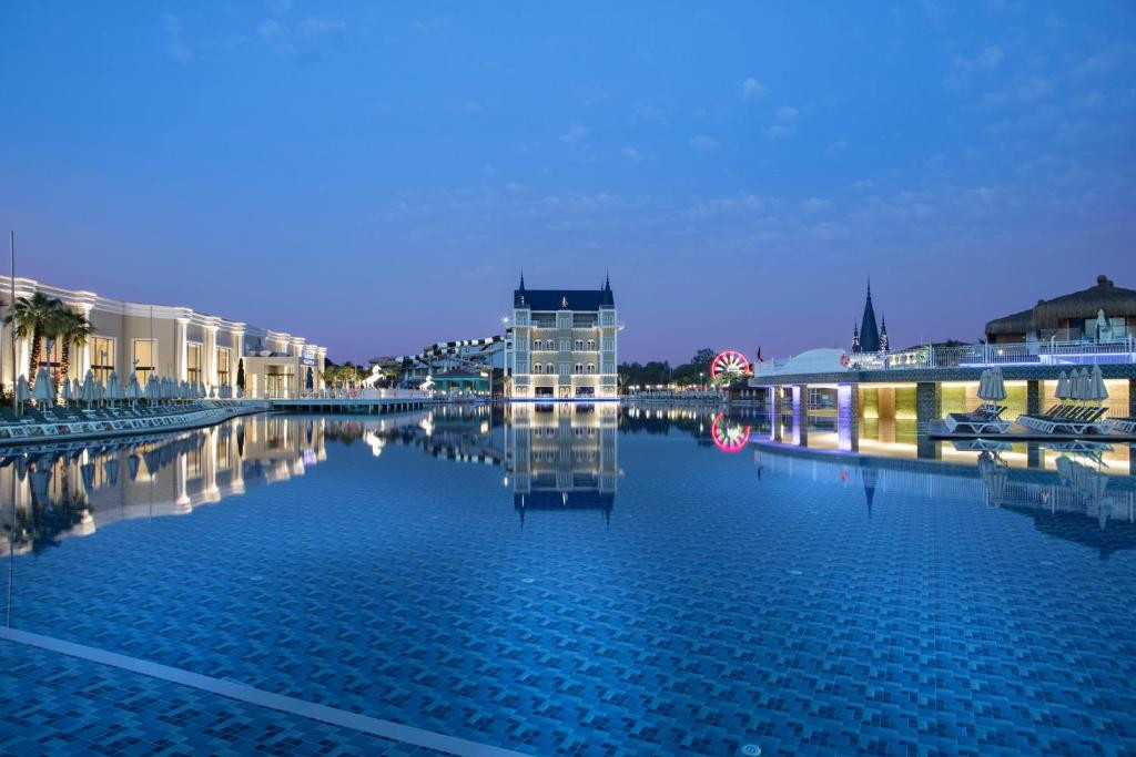 Фото отеля GRANADA LUXURY BELEK, 2