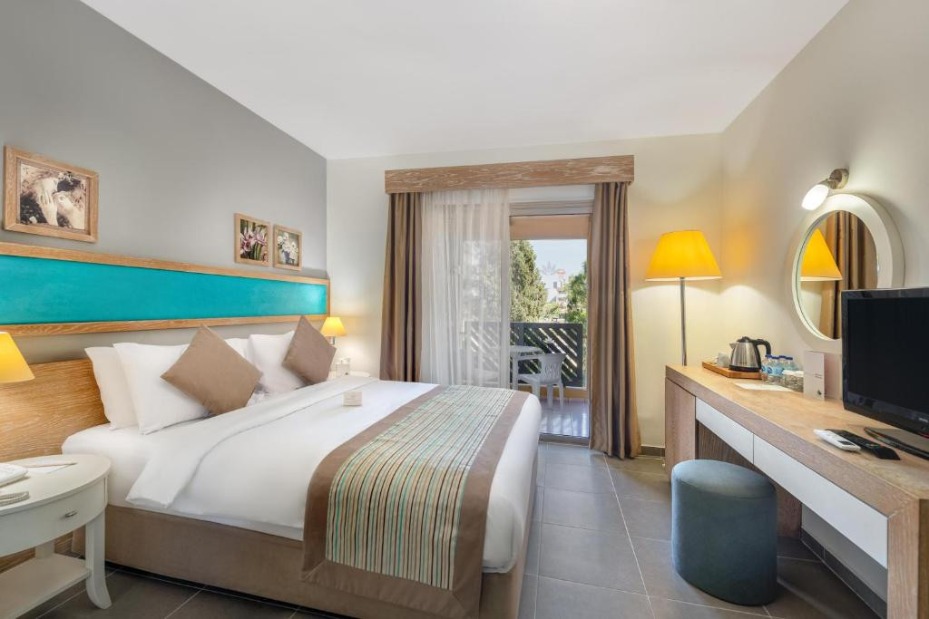 Фото отеля ASTERIA COLLECTION SIDE (EX.AMARA FAMILY RESORT), 1
