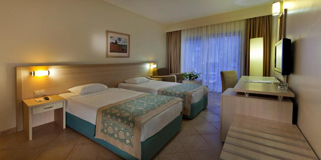 Фото отеля SELECTUM FAMILY RESORT SIDE (EX. SILENCE BEACH RESORT), 1