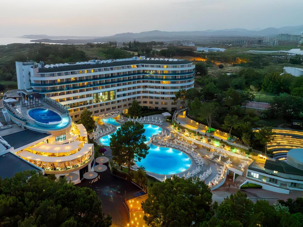 Фото отеля A GOOD LIFE UTOPIA FAMILY RESORT, 3