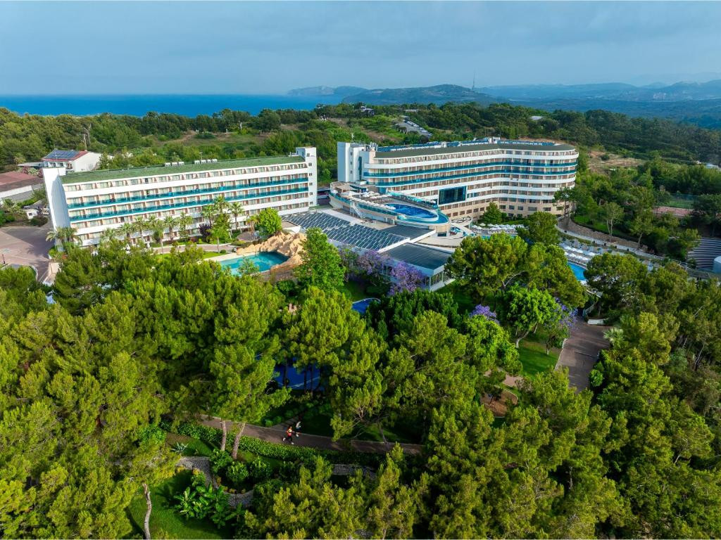 Фото отеля A GOOD LIFE UTOPIA FAMILY RESORT, 4