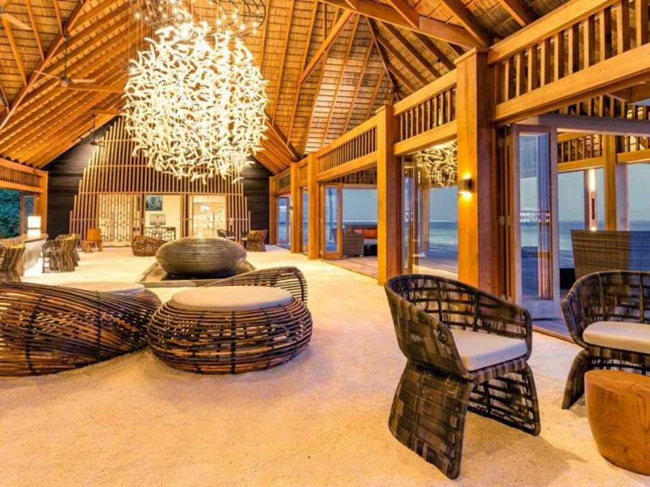 Фото отеля HURAWALHI ISLAND RESORT, 3