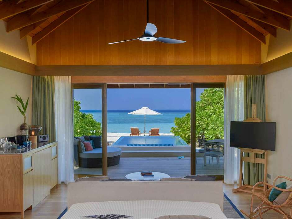 Фото отеля EMERALD FAARUFUSHI RESORT & SPA, 1