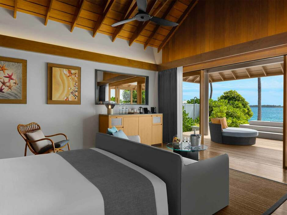 Фото отеля EMERALD FAARUFUSHI RESORT & SPA, 4