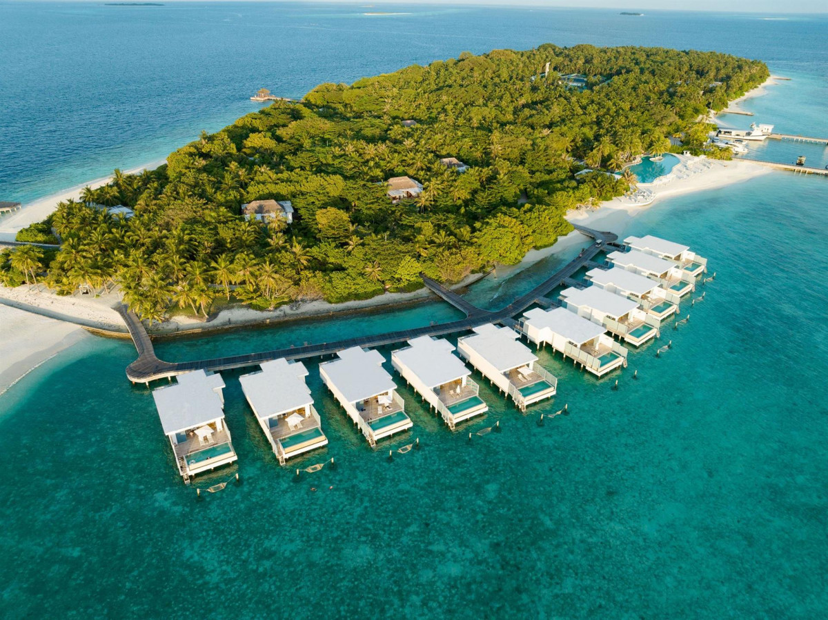 Фото отеля AMILLA MALDIVES RESORT & RESIDENCES (EX. AMILLA FUSHI), 1
