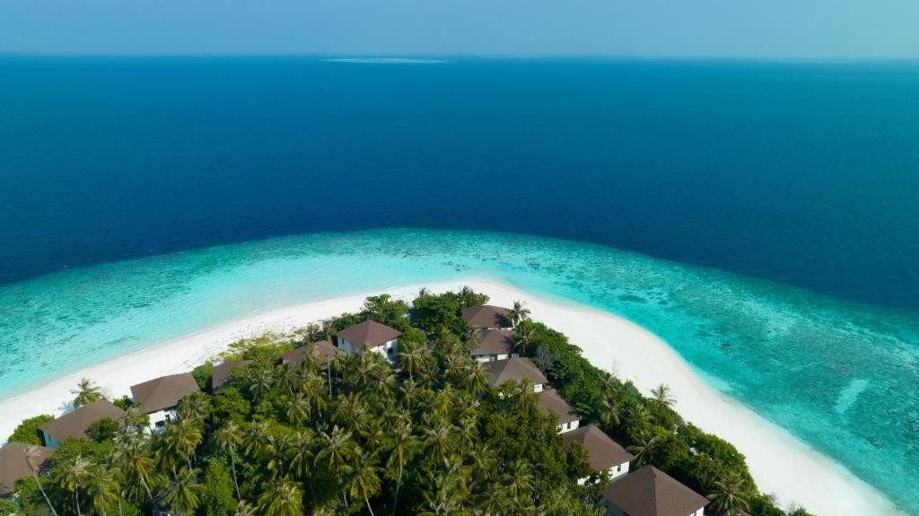 Фото отеля AVANI+ FARES MALDIVES RESORT, 2
