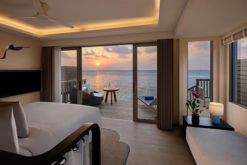 Фото отеля AVANI+ FARES MALDIVES RESORT, 5