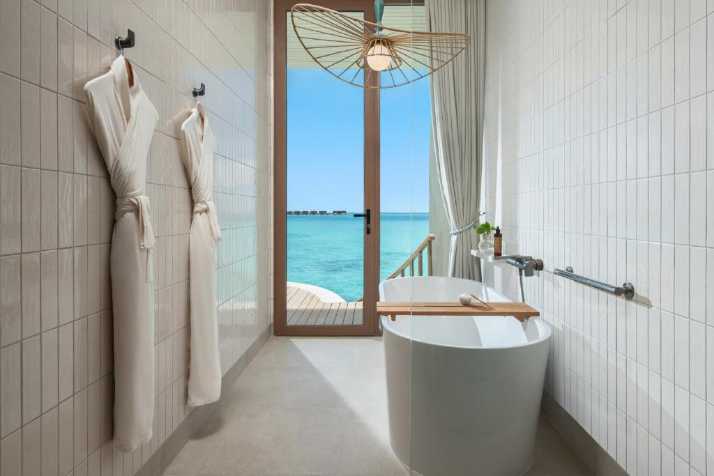 Фото отеля CENTARA GRAND LAGOON MALDIVES, 2