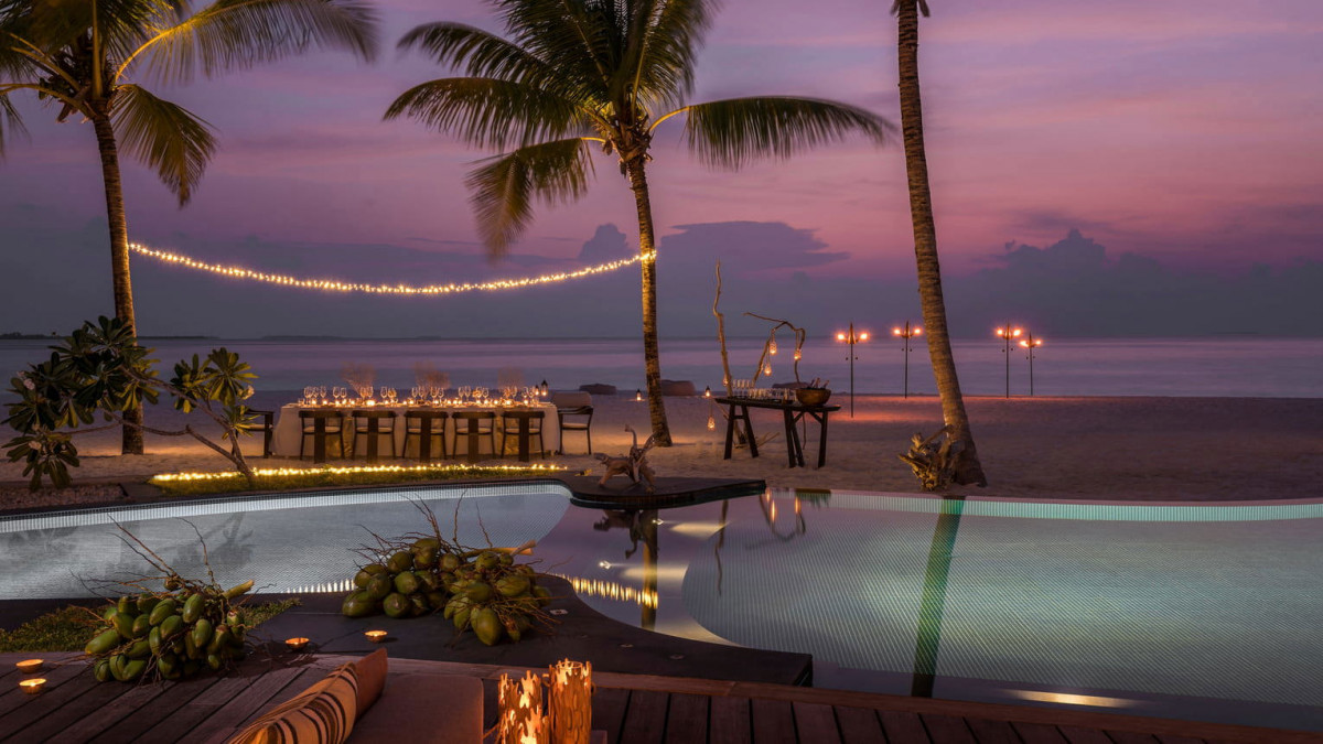Фото отеля FOUR SEASONS PRIVATE ISLAND AT VOAVAH, 4
