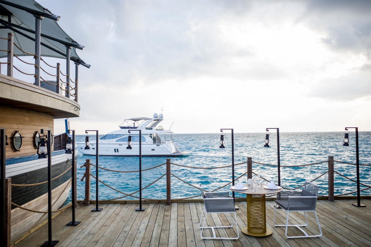 Фото отеля INTERCONTINENTAL MALDIVES MAAMUNAGAU RESORT, 5