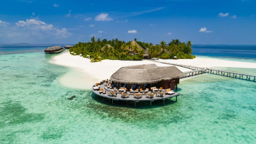 Фото отеля V VILLAS MALDIVES AT MIRIHI (EX. MIRIHI ISLAND)