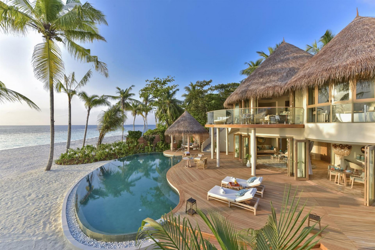 Фото отеля THE NAUTILUS MALDIVES, 1