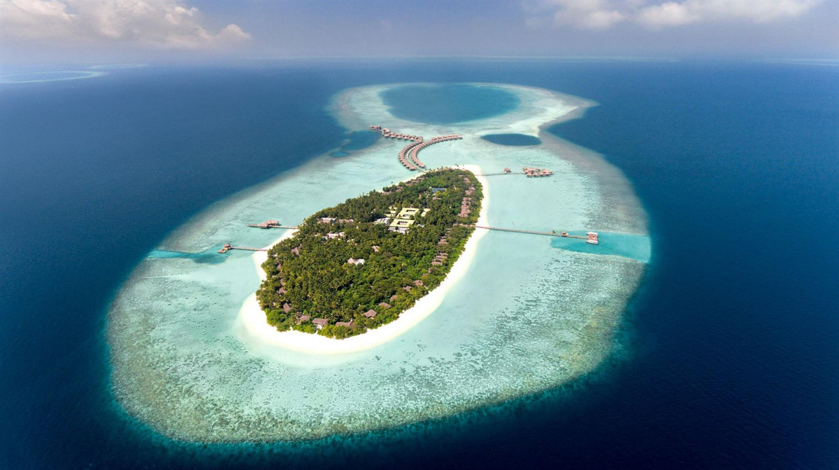 Фото отеля VAKKARU MALDIVES, 1